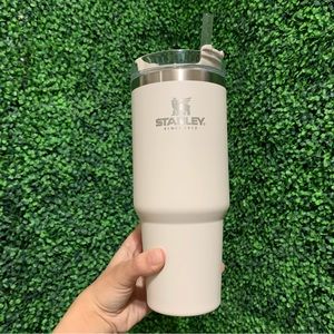Stanley 30oz Alpine Beige